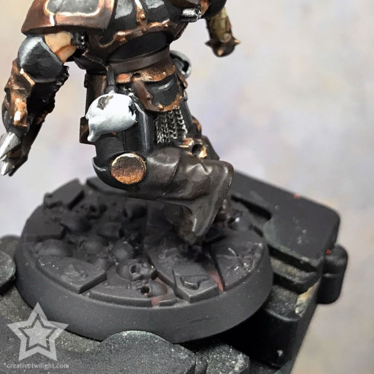Learn to Paint Worn Leather for Miniatures (Quick & Easy Way)
