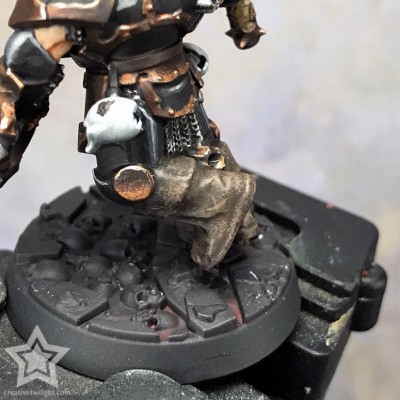 Learn to Paint Worn Leather for Miniatures (Quick & Easy Way)