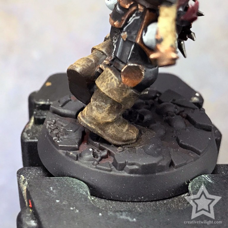 Learn to Paint Worn Leather for Miniatures (Quick & Easy Way)